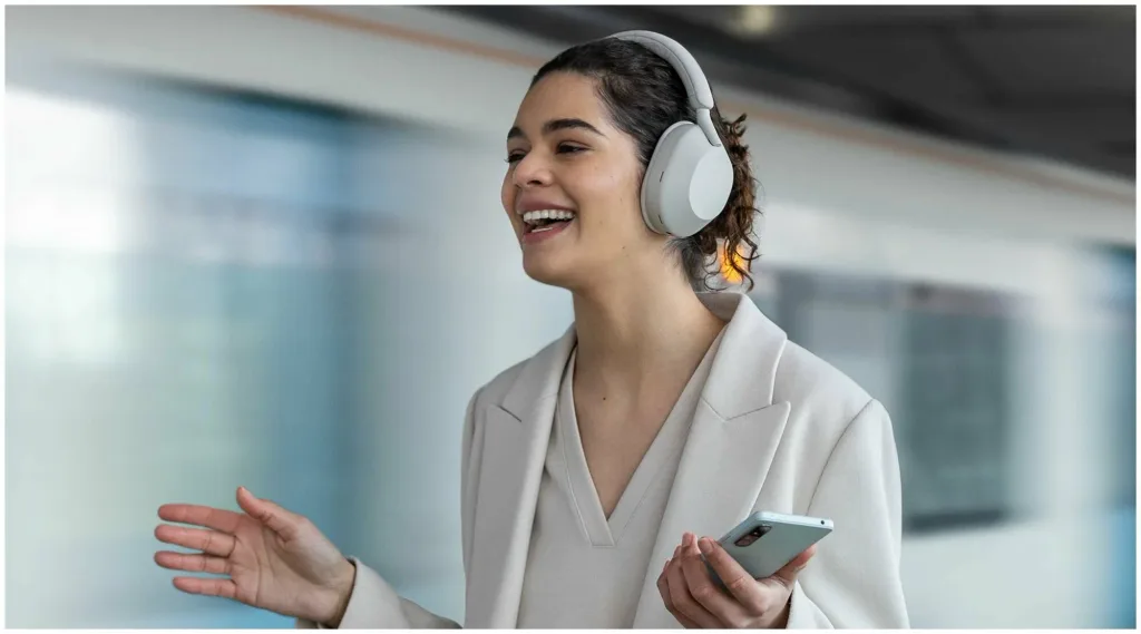 Беспроводные наушники с шумоподавлением Sony WH-1000XM5 Global, (Silver) Серебристый — фото 1 из 5