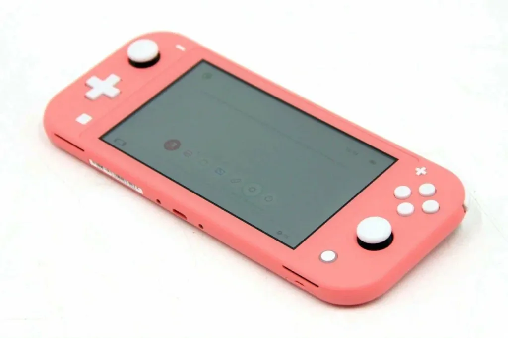 Nintendo Switch Lite Coral — фото 1 из 12