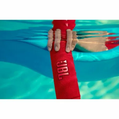 Портативная колонка JBL Flip 6 Bluetooth 5.1 30 Вт влагозащита IP67 время работы 12 ч красный — фото 2