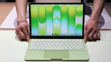 Ноутбук Apple MacBook Neo 13" (A18 Pro, 6C СPU/5С GPU, 2026), 8 ГБ, 256 ГБ SSD, Желтый цитрус (Citrus) — фото 8