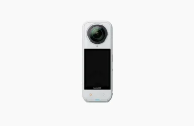 Insta360 X6 Essentials Bundle White